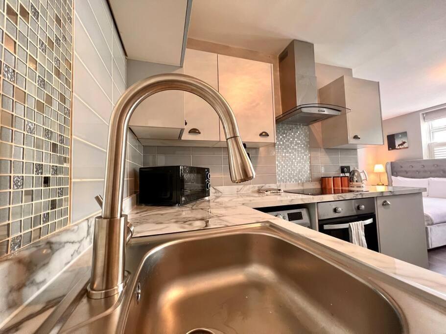 Lovely Studio Close To Brighton Station Exteriör bild